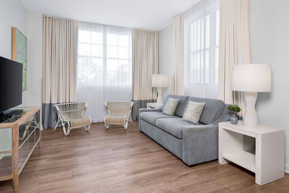 undefined Marriott Vacation Club, South Beach 3