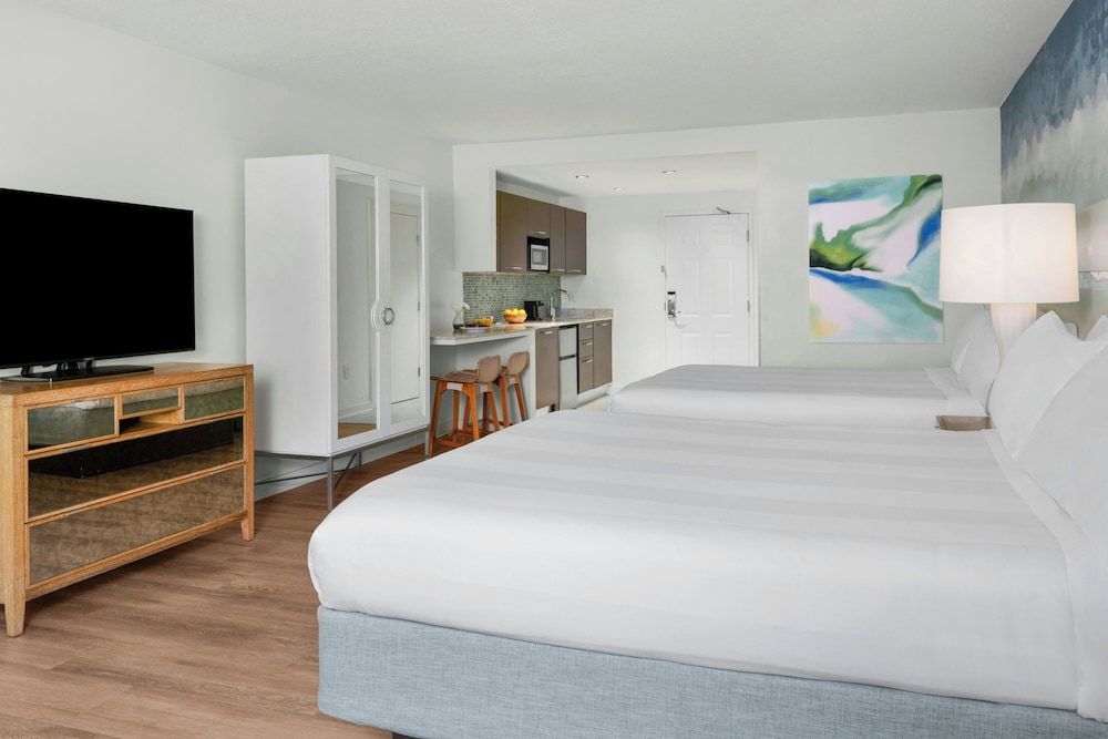 undefined Marriott Vacation Club, South Beach 4