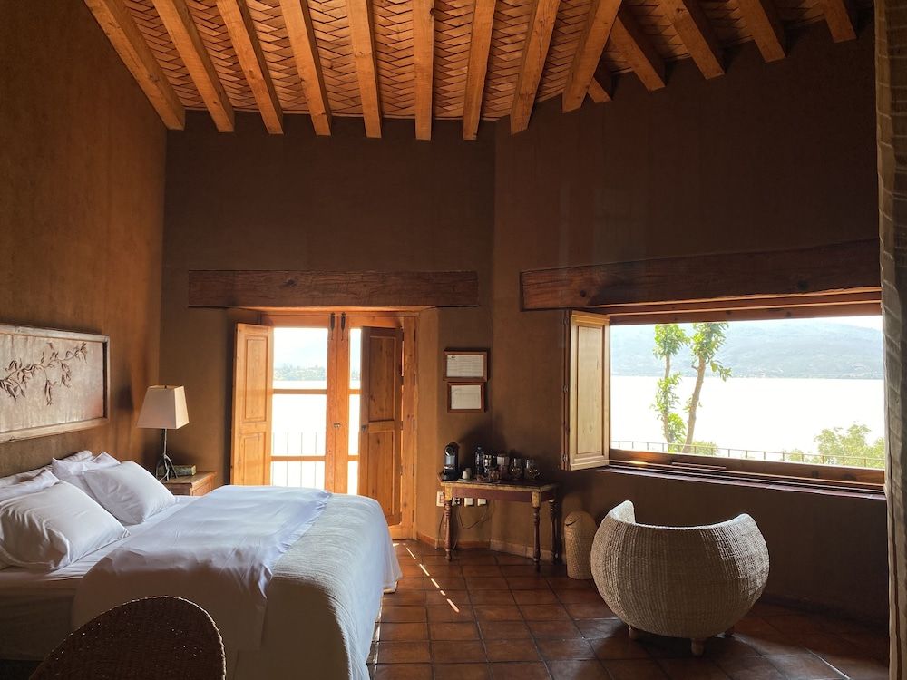 Royal Suite Ireri