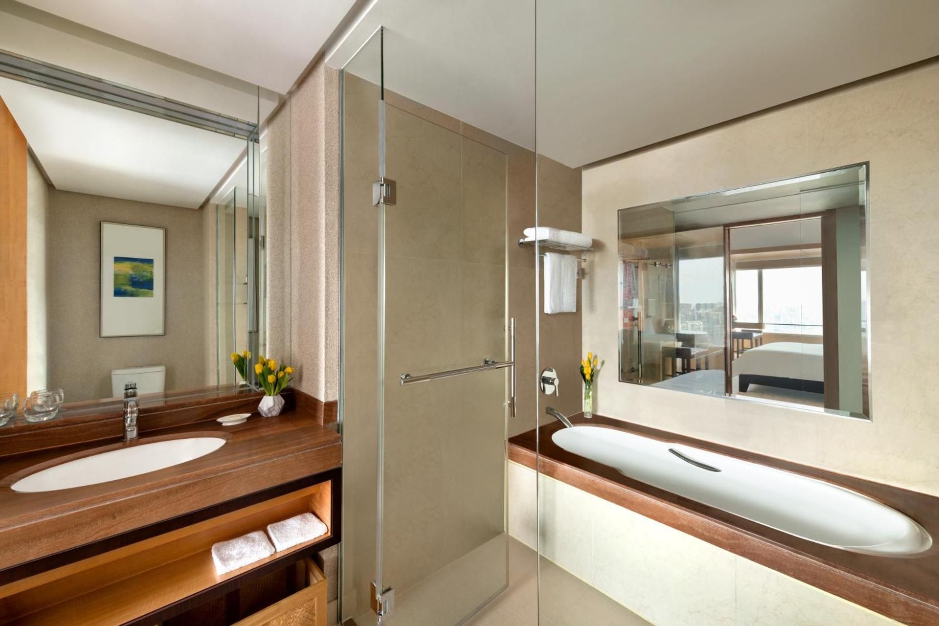 Club Suite 1 King Bed