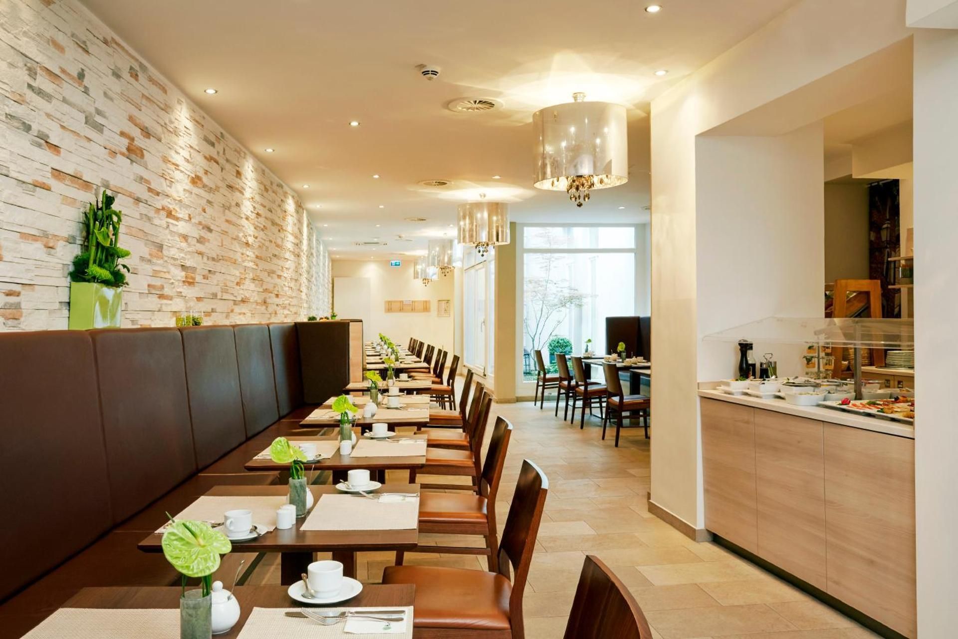 undefined H+ Hotel München 9