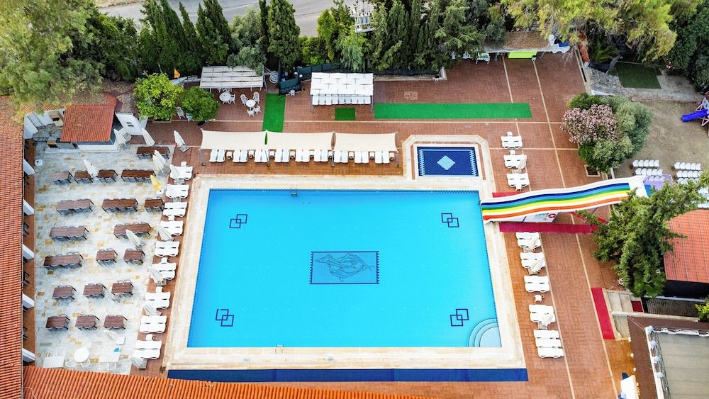 undefined Pigale Beach Resort 9