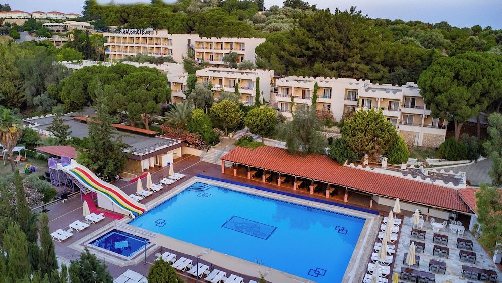 undefined Pigale Beach Resort 3