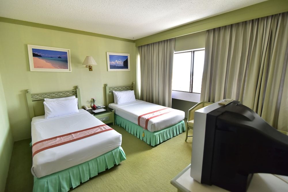 Thumrin Hotel Suite (Salila) 3