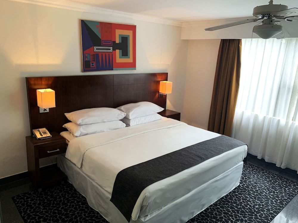 KC Hotel San José Superior Room, 1 King Bed