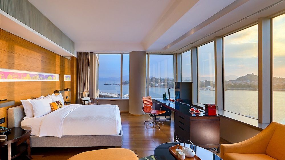Premium Room, 1 King Bed, Sea View (Living Area)