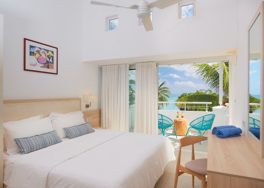 Panoramic Apartment, 2 Bedrooms, Sea View, Beachfront