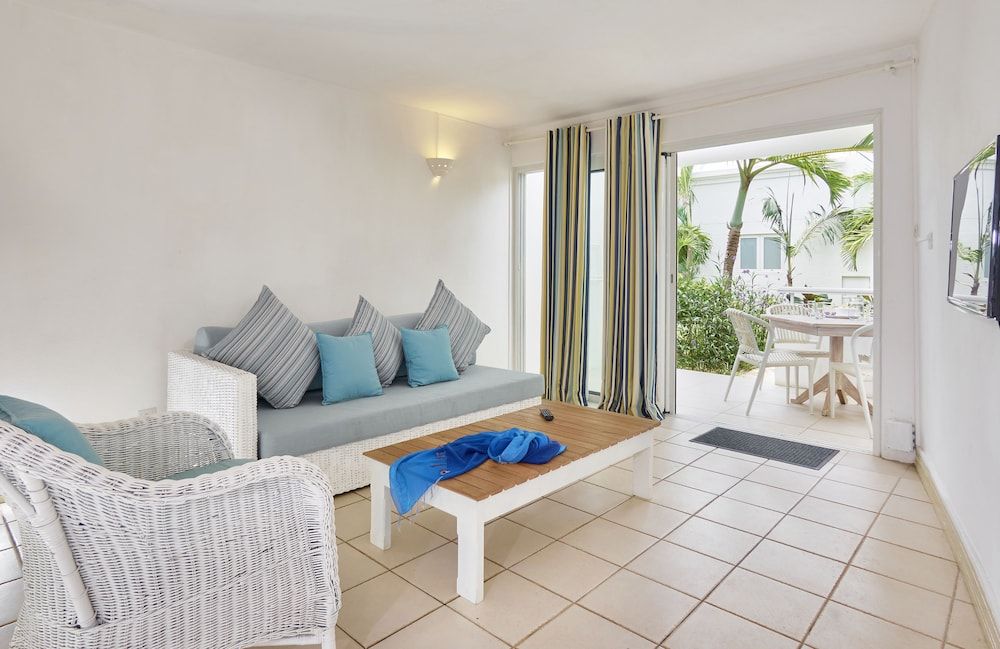 Apartment, 2 Bedrooms, 2 Bathrooms, Partial Sea View