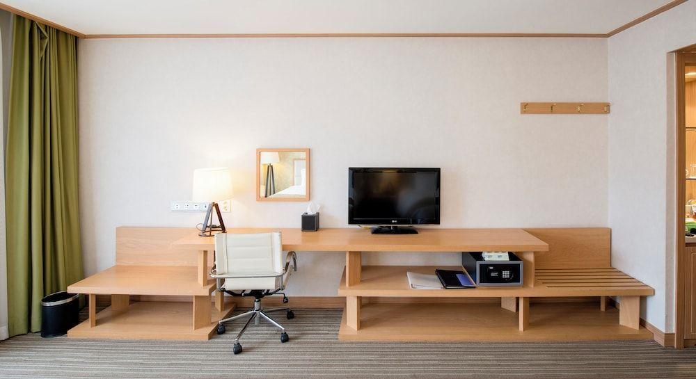 Holiday Inn Resort Alpensia Pyeongchang by IHG Standard Room, 2 Twin Beds (Slope View) 2