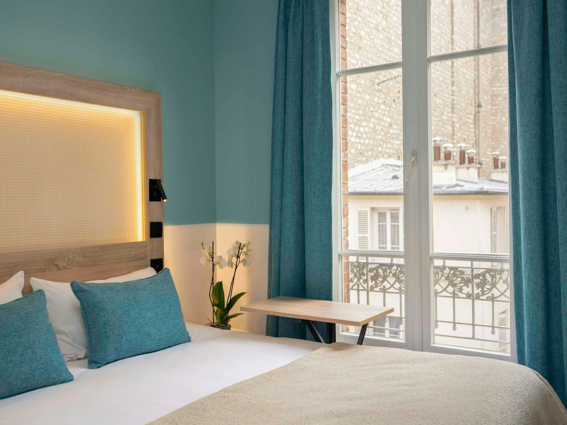 undefined ibis Styles Paris Montmartre Nord 10