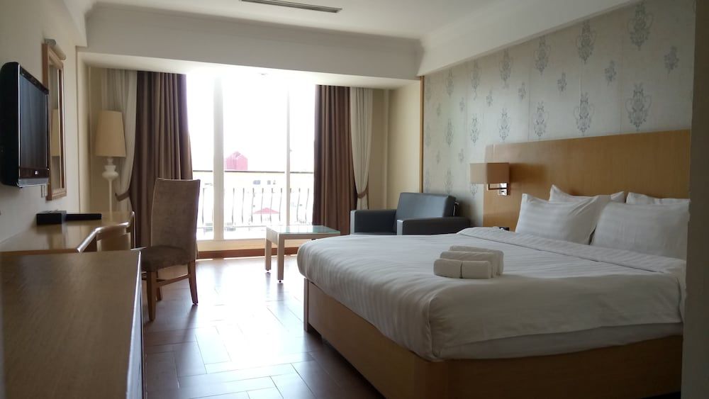 Discovery Hotel