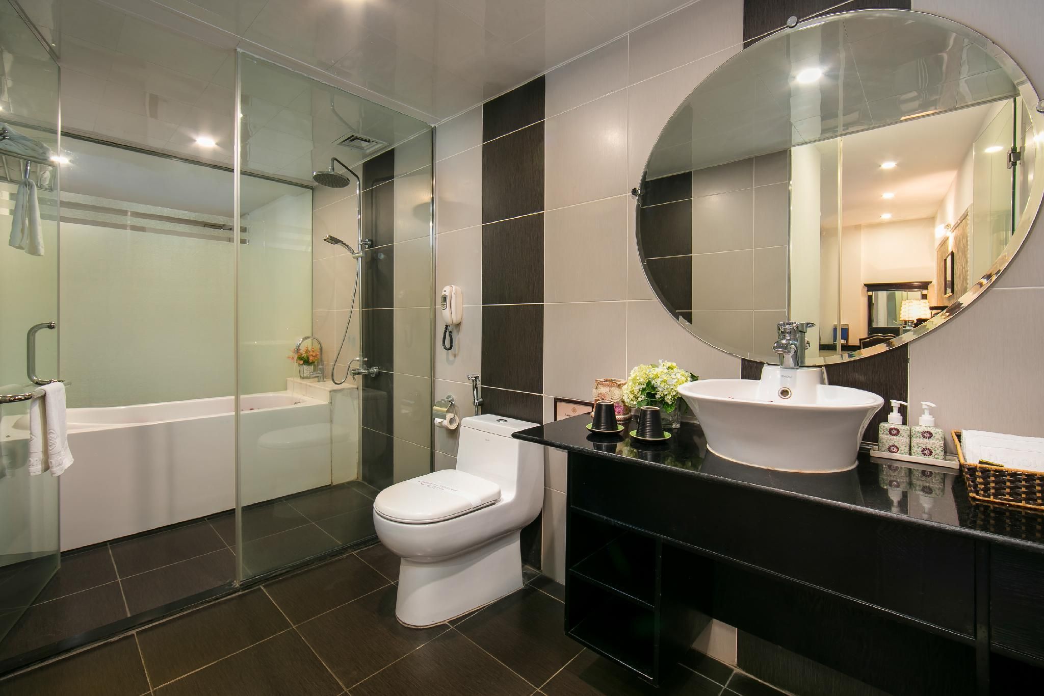 undefined Hanoi Emotion Hotel 8