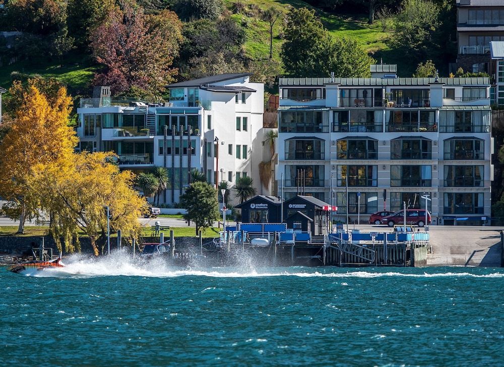 undefined The Waterfront 7