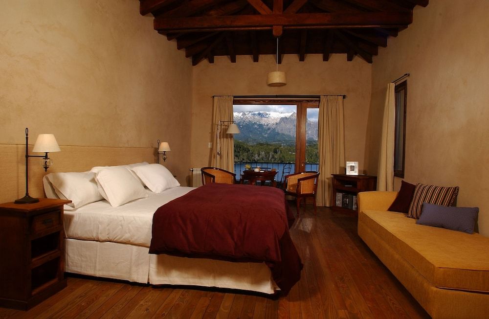 Aldebaran Hotel & Spa Deluxe Room 4