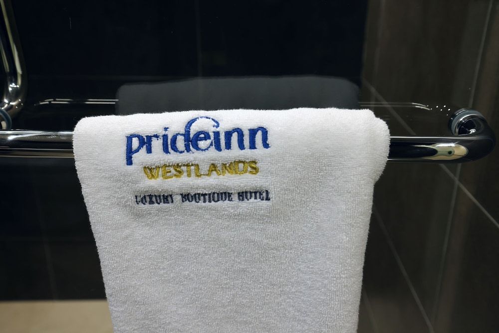 PrideInn Westlands Luxury Boutique Hotel Deluxe Double Room, 1 Queen Bed, City View 17