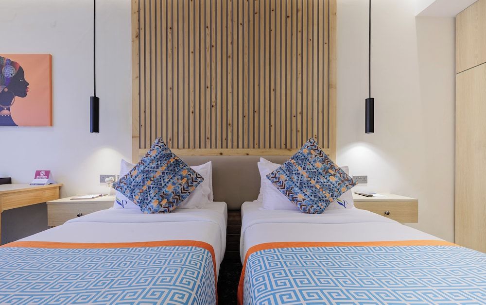 PrideInn Westlands Luxury Boutique Hotel Deluxe Double Room, 1 Queen Bed, City View 11