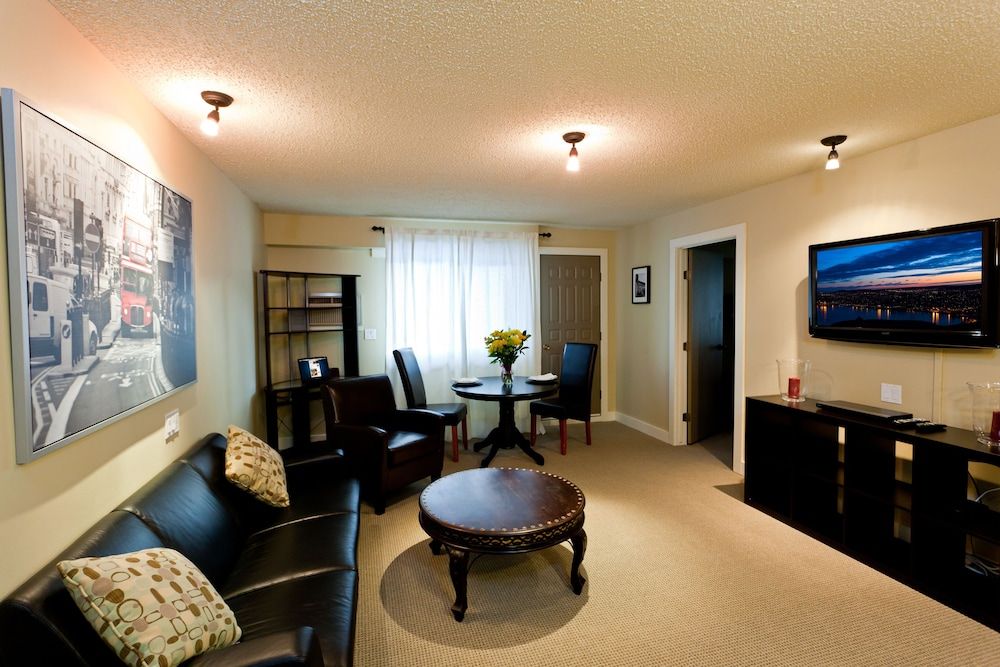 Red Tree Lodge Honeymoon Suite, 1 King Bed with Sofa bed, Balcony 4