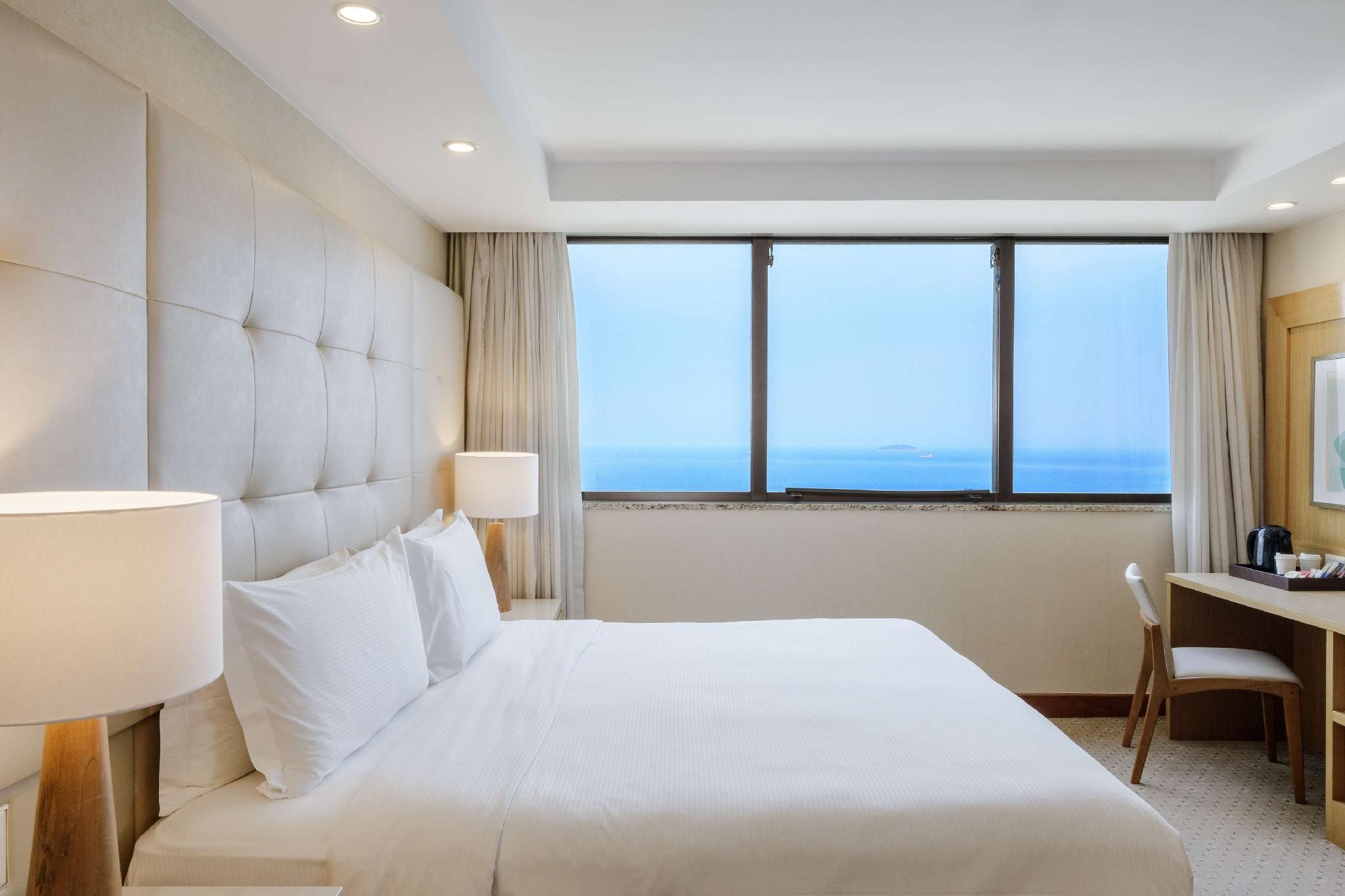 Ocean Front Executive Room 1 King Bed