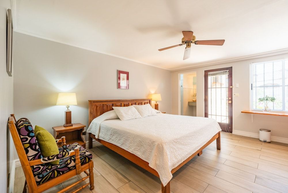 Superior Double Room, 1 King Bed, Garden View
