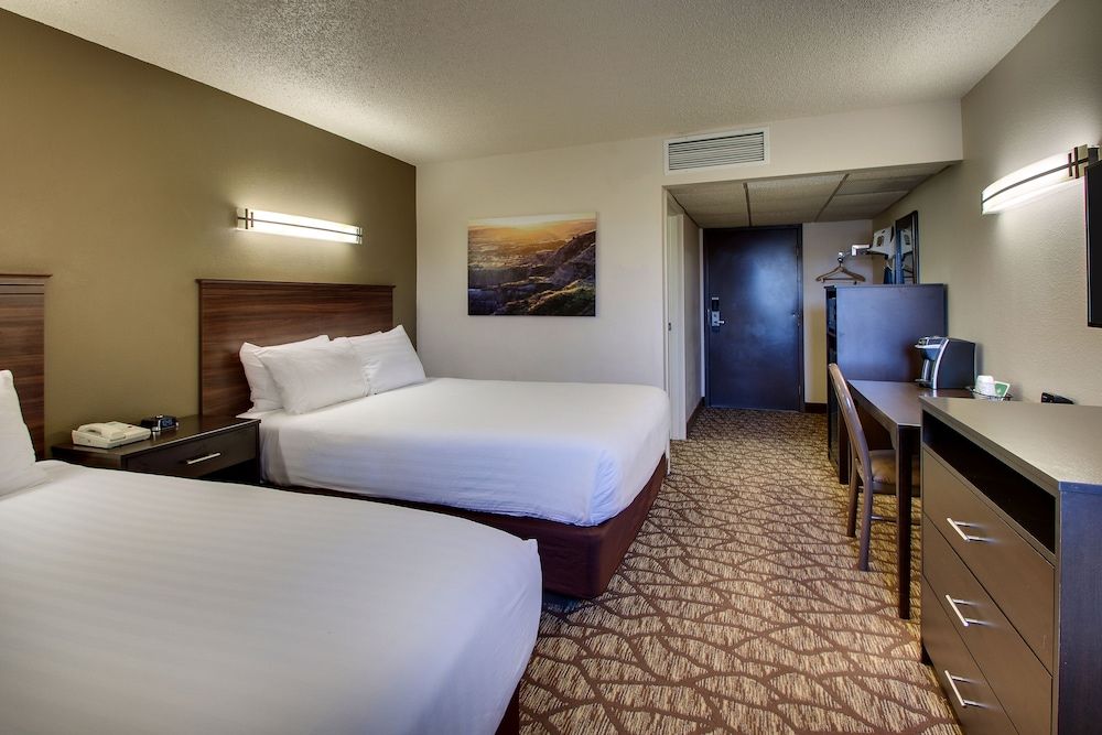 Deluxe Room, 2 Queen Beds (DELUXE DOUBLE QUEEN HANDICAPPED ACCES)