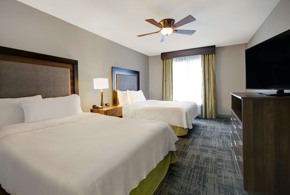 Suite, 2 Queen Beds, Accessible (Roll-in Shower)