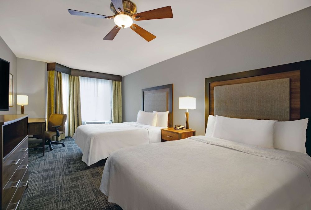 Premium Suite, 2 Queen Beds, Accessible, Bathtub