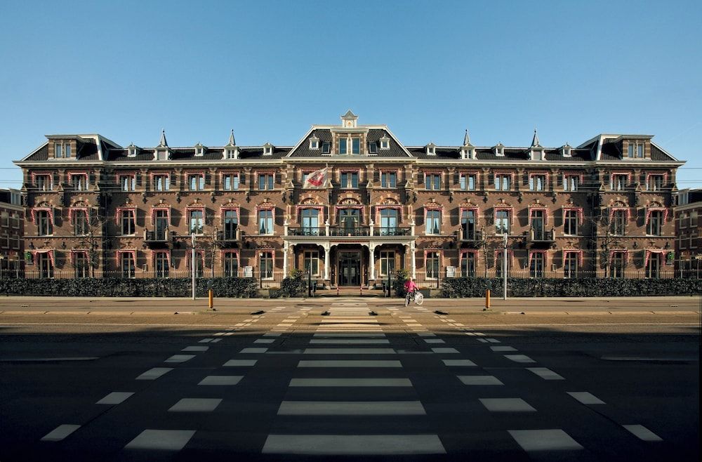 undefined The Manor Amsterdam 8