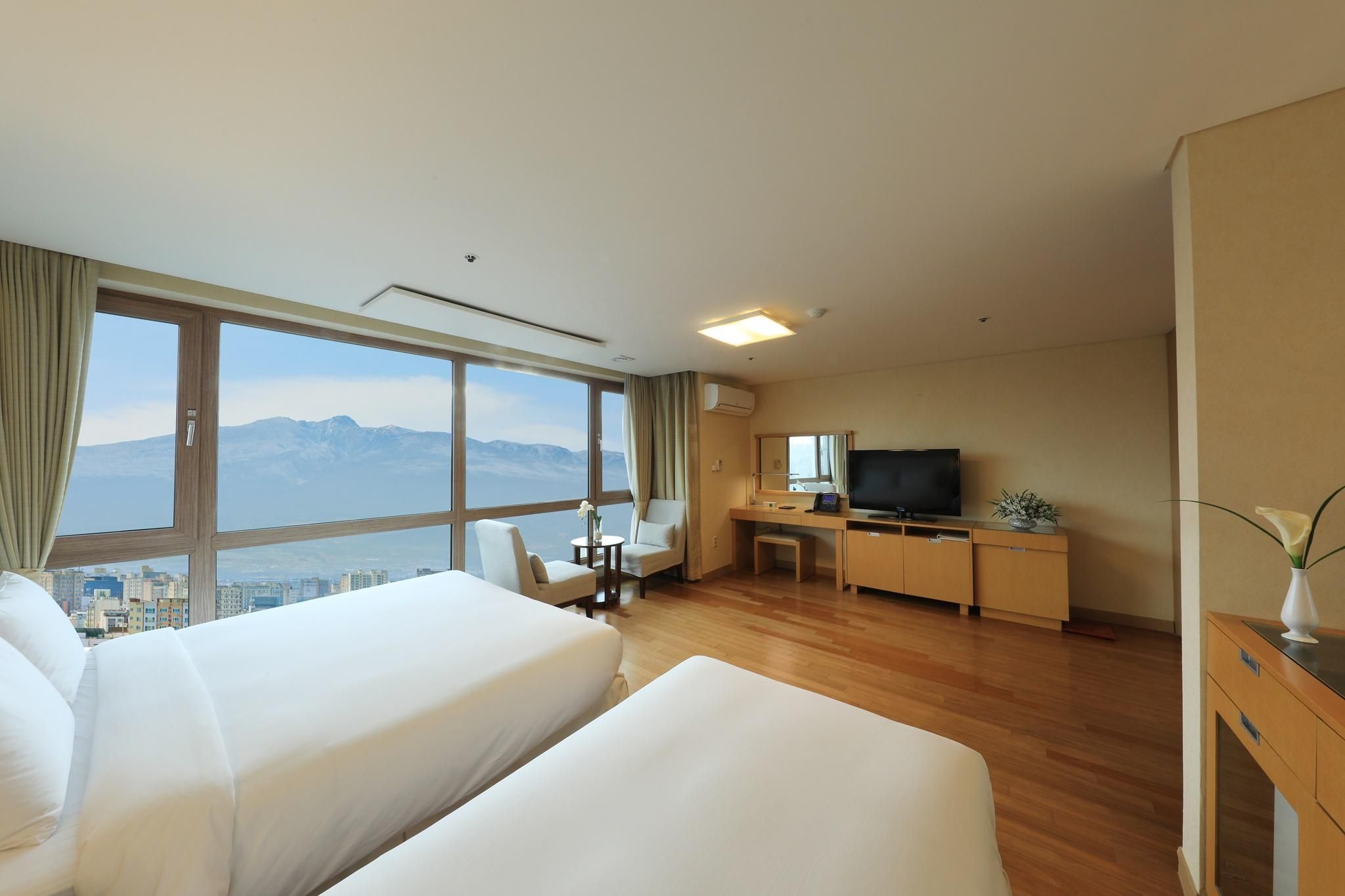 undefined Ocean Suites Jeju Hotel 10
