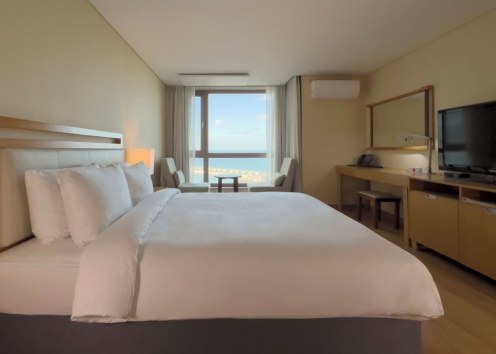 undefined Ocean Suites Jeju Hotel 8