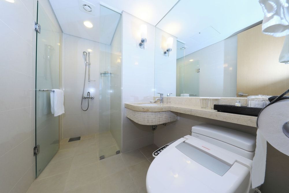 undefined Ocean Suites Jeju Hotel 9