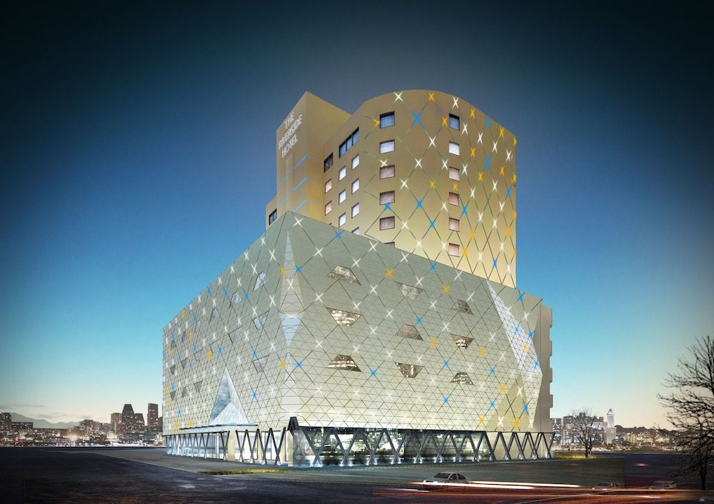 undefined The Riverside Hotel 7