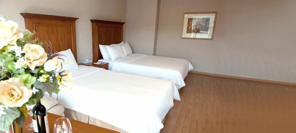 undefined Song Jung Hotel 8