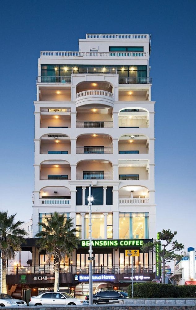 undefined Song Jung Hotel 3