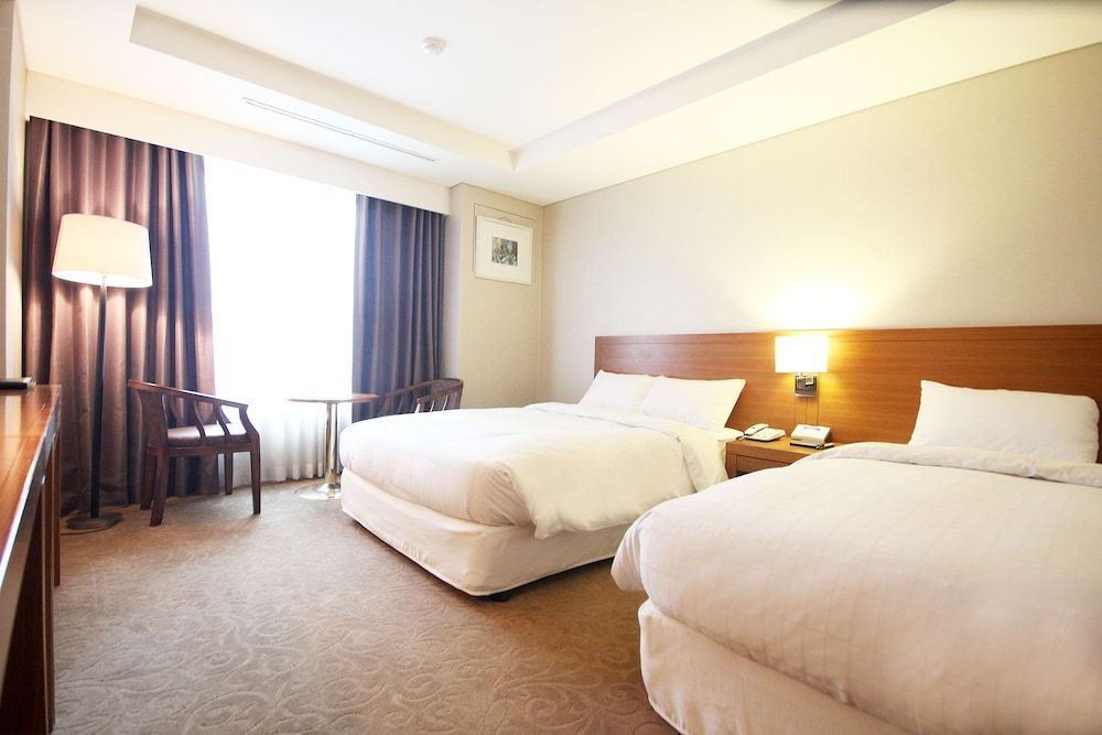 undefined Seoul Rex Hotel 4