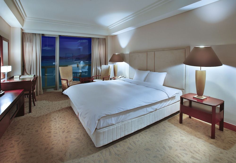 Hotel Hyundai by Lahan Mokpo Deluxe Double Sea Side 4