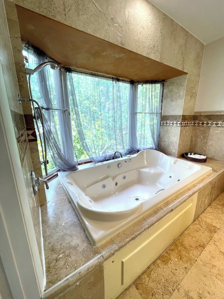 Coconut Cove Resort and Marina Romantic Room, 1 King Bed, Jetted Tub, Partial Ocean View 5