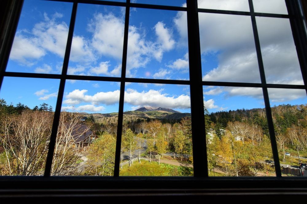 La Vista Daisetsuzan Twin Room, Non Smoking, Mountain View (with Teppanyaki Dinner) 5