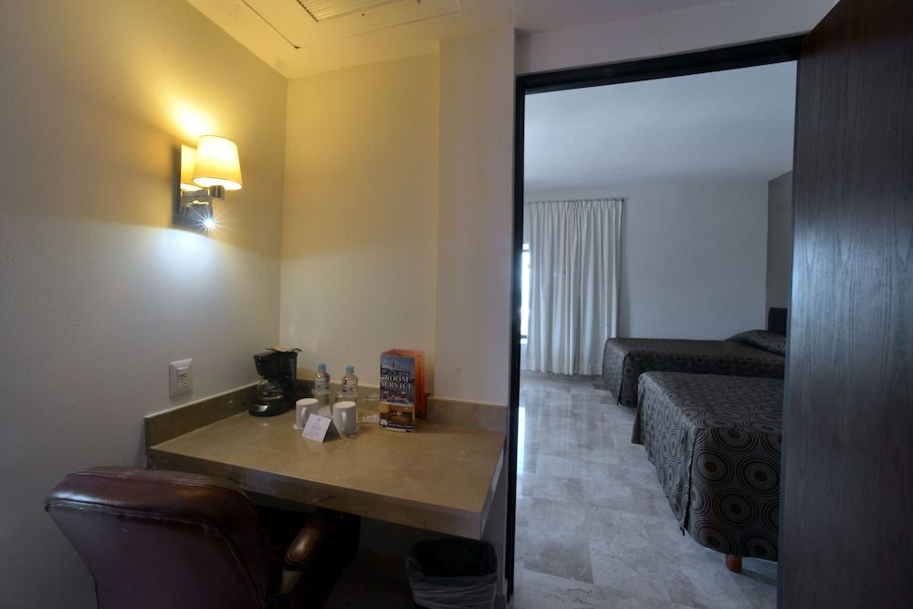 Hotel Mar y Tierra Veracruz Superior Triple Room 7