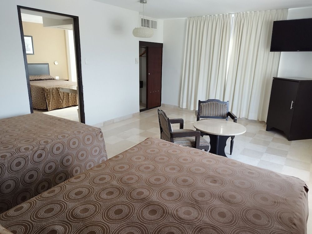 Hotel Mar y Tierra Veracruz Superior Triple Room 2