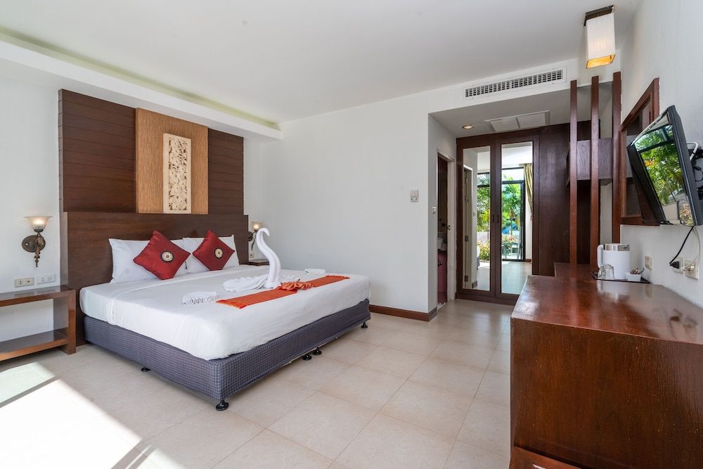 Memory Karon Resort Standard Double Room 2
