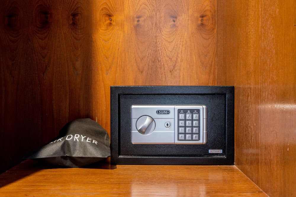 Memory Karon Resort Standard Double Room 5