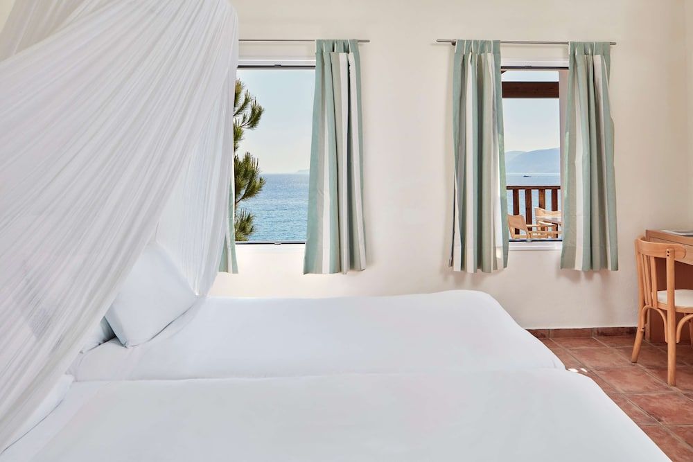 Suite, Sea View