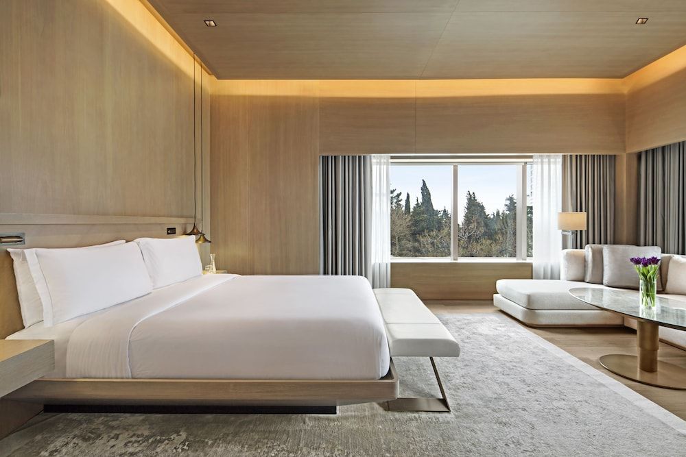 Suite, 1 King Bed, Terrace
