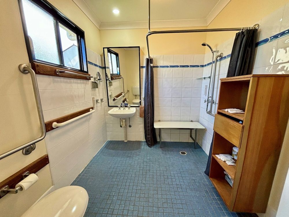 Standard Cabin, Mobility Accessible
