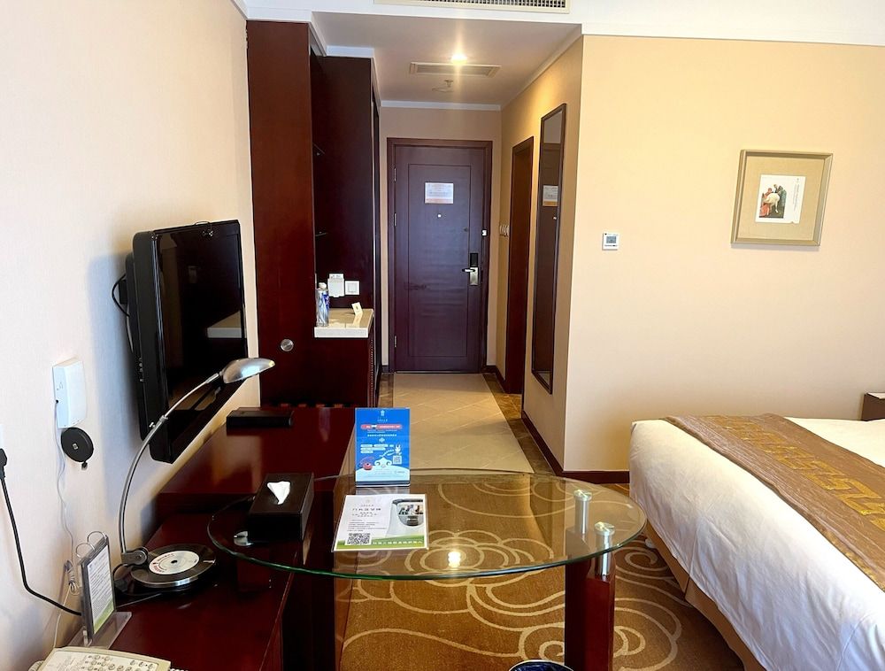 Inner Mongolia Grand Hotel Wangfujing Standard King Room 8