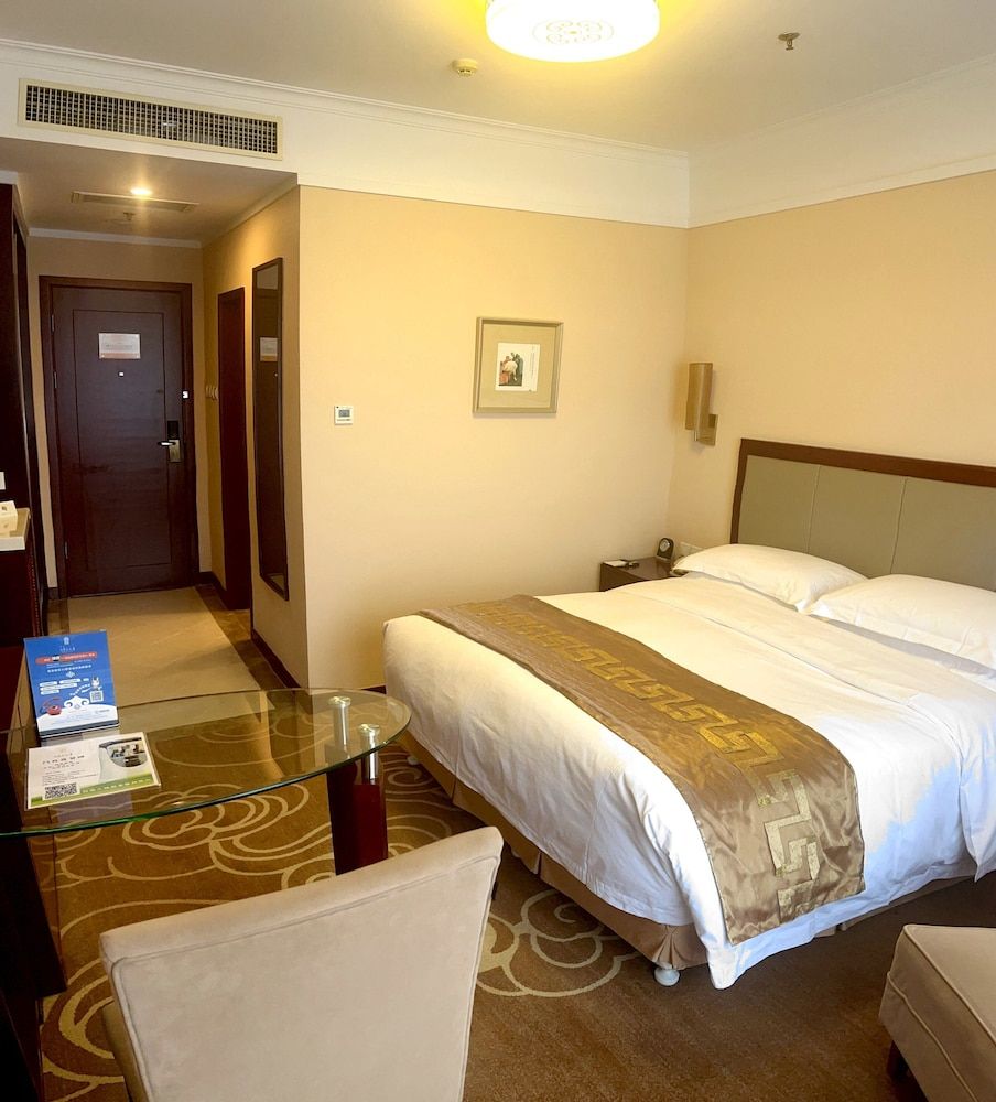 Inner Mongolia Grand Hotel Wangfujing Standard King Room 5