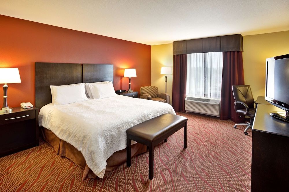 Room, 1 King Bed, Non Smoking