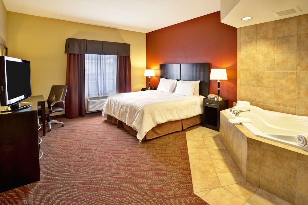 Room, 1 King Bed (Special)