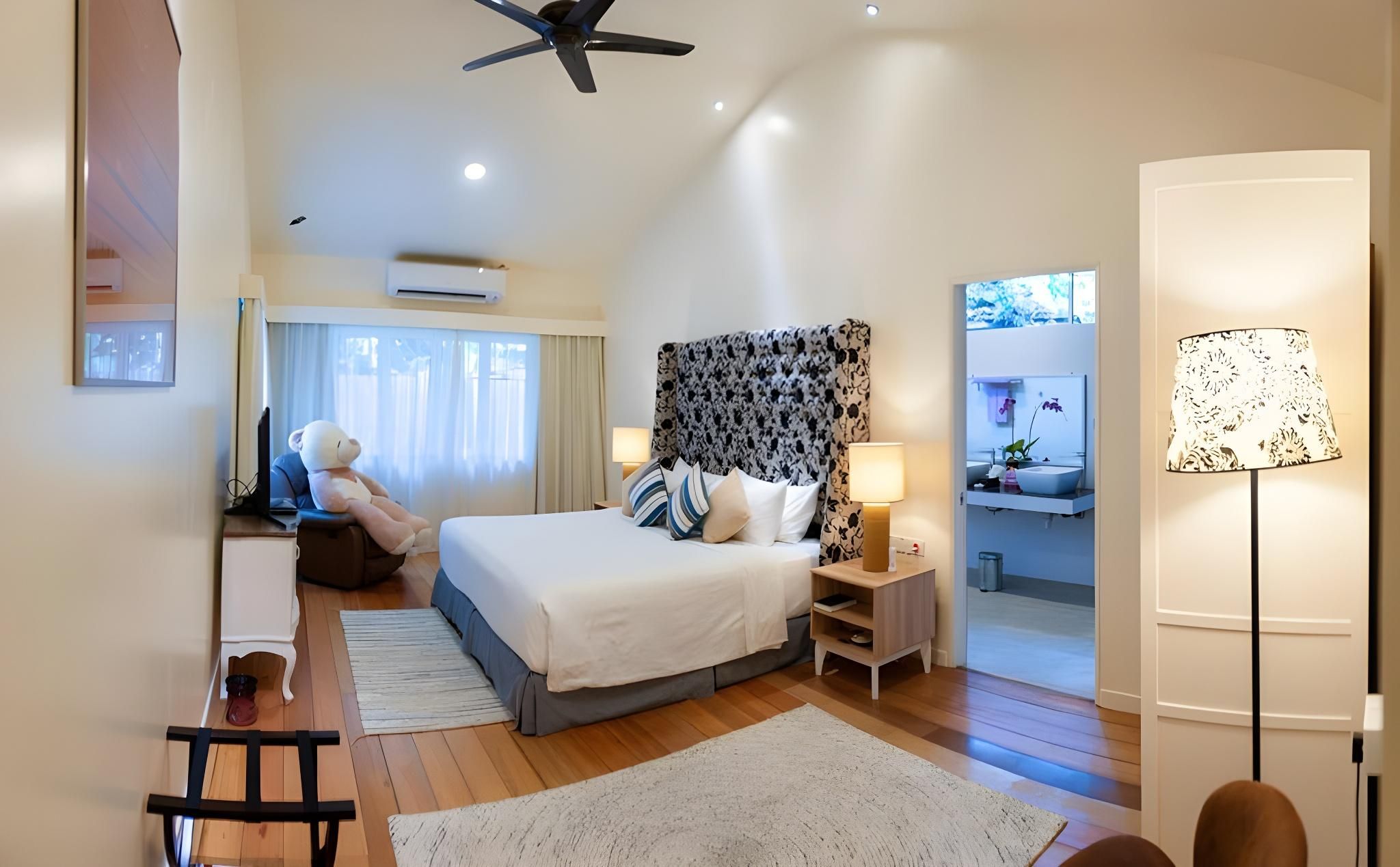 Manukan Villa 1
