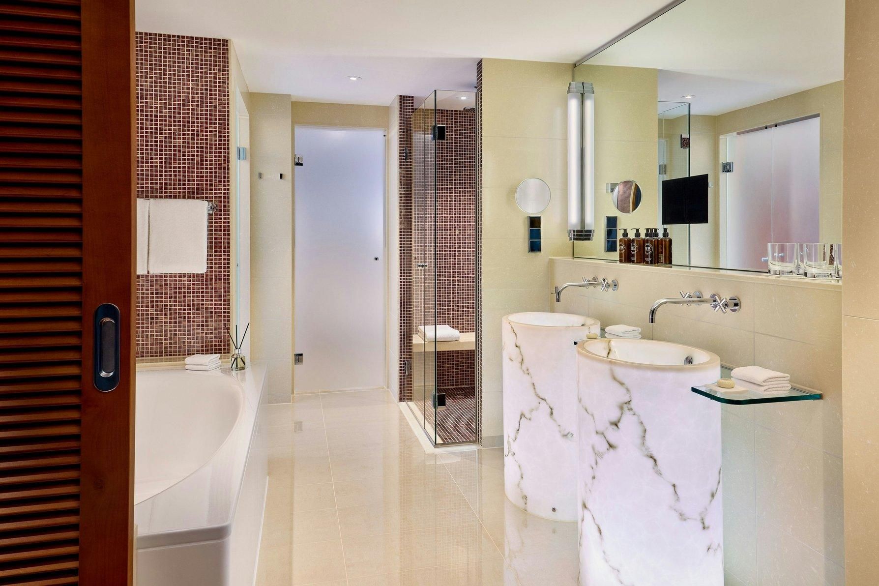 Senator Suite, Suite, 1 King